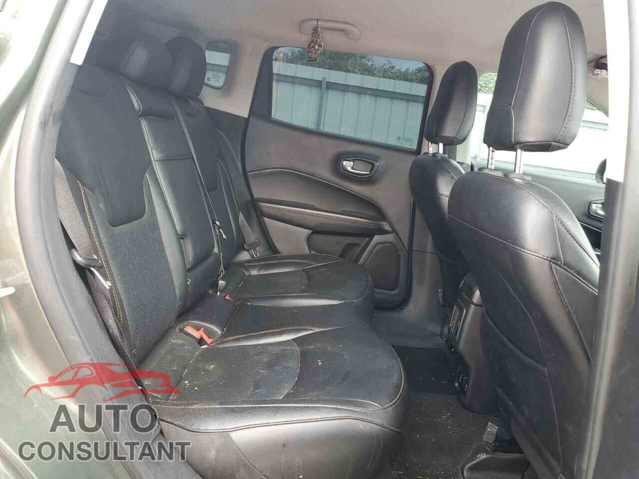 JEEP COMPASS 2019 - 3C4NJCCB4KT802199