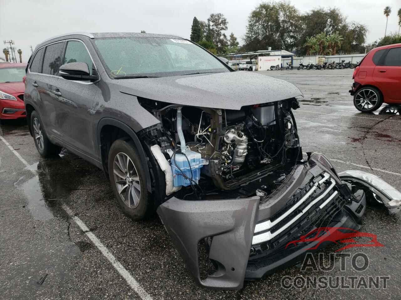 TOYOTA HIGHLANDER 2018 - 5TDJZRFHXJS831063