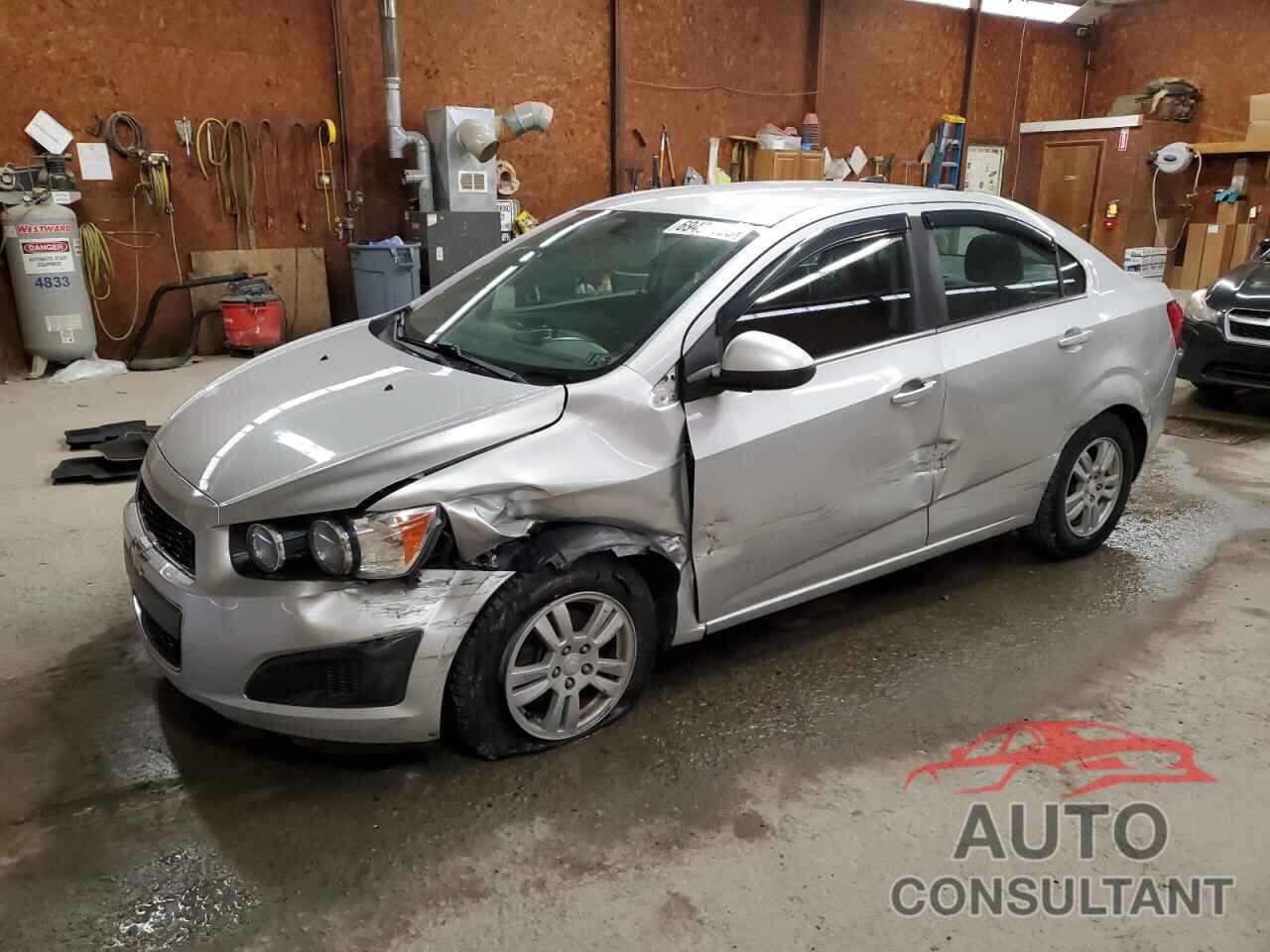 CHEVROLET SONIC 2014 - 1G1JC5SG4E4152424