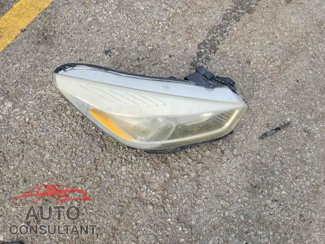 FORD ESCAPE 2017 - 1FMCU0J95HUB31293