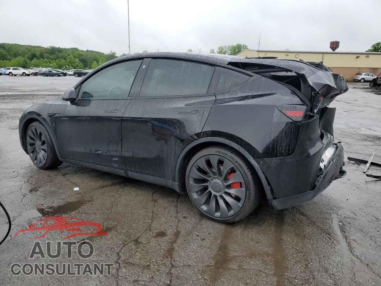 TESLA MODEL Y 2023 - 7SAYGDEFXPF779070
