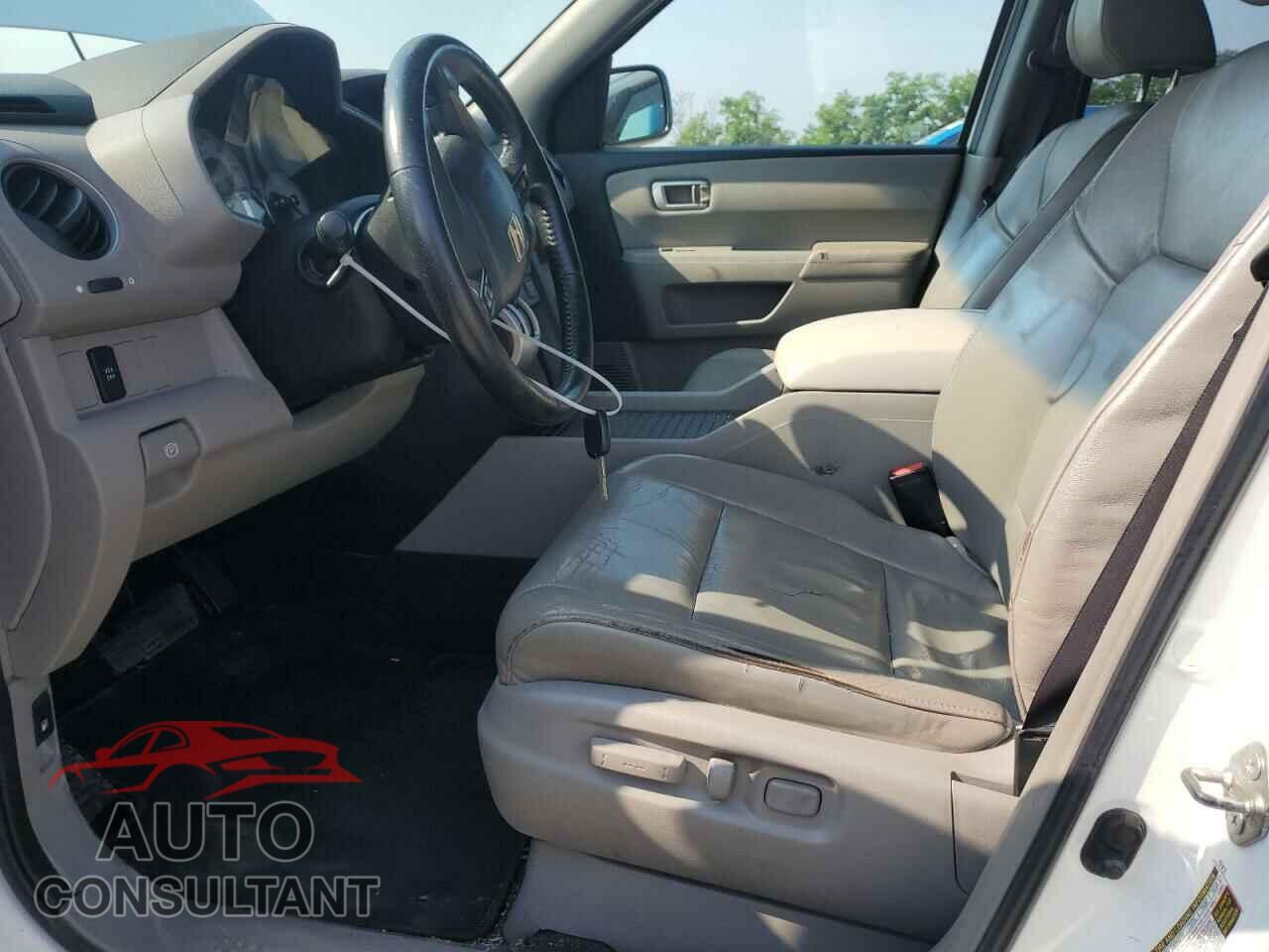 HONDA PILOT 2011 - 5FNYF4H54BB031703
