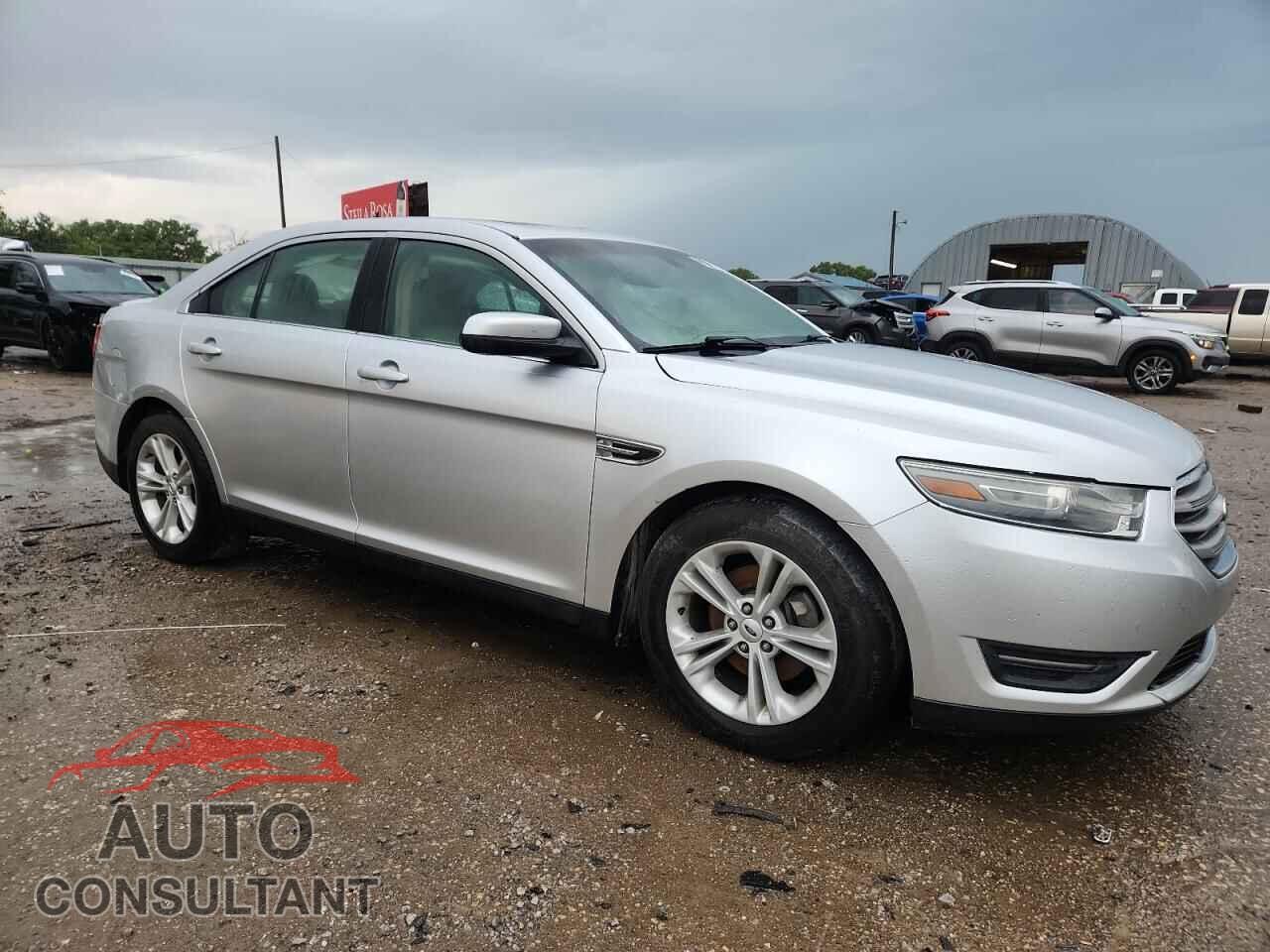 FORD TAURUS 2013 - 1FAHP2E82DG111340