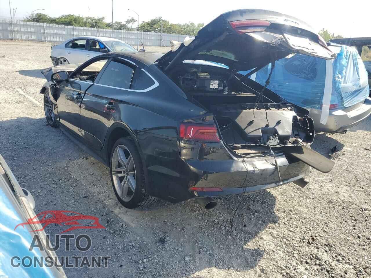 AUDI A5 2018 - WAUENCF58JA134341