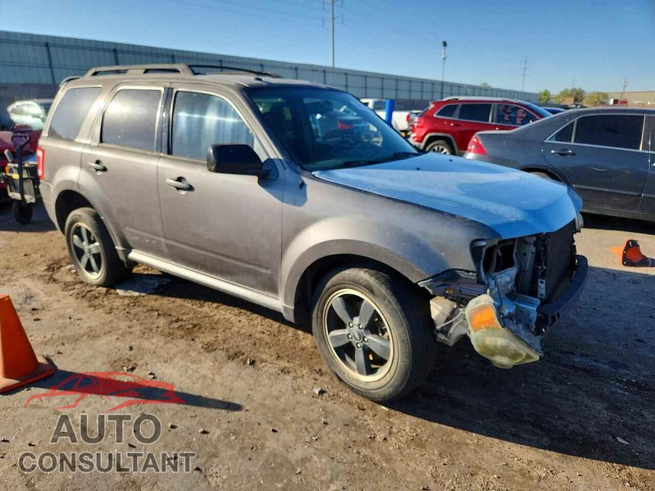 FORD ESCAPE 2011 - 1FMCU0D74BKA14558