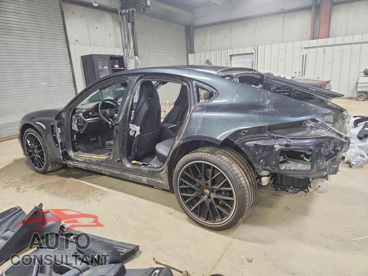 PORSCHE PANAMERA 2023 - WP0AJ2A74PL103200