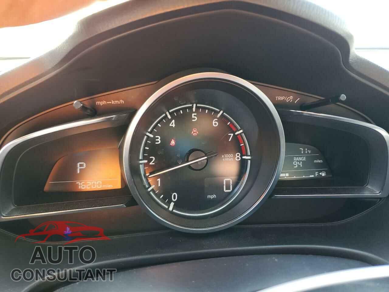 MAZDA 3 2017 - 3MZBN1W31HM129758