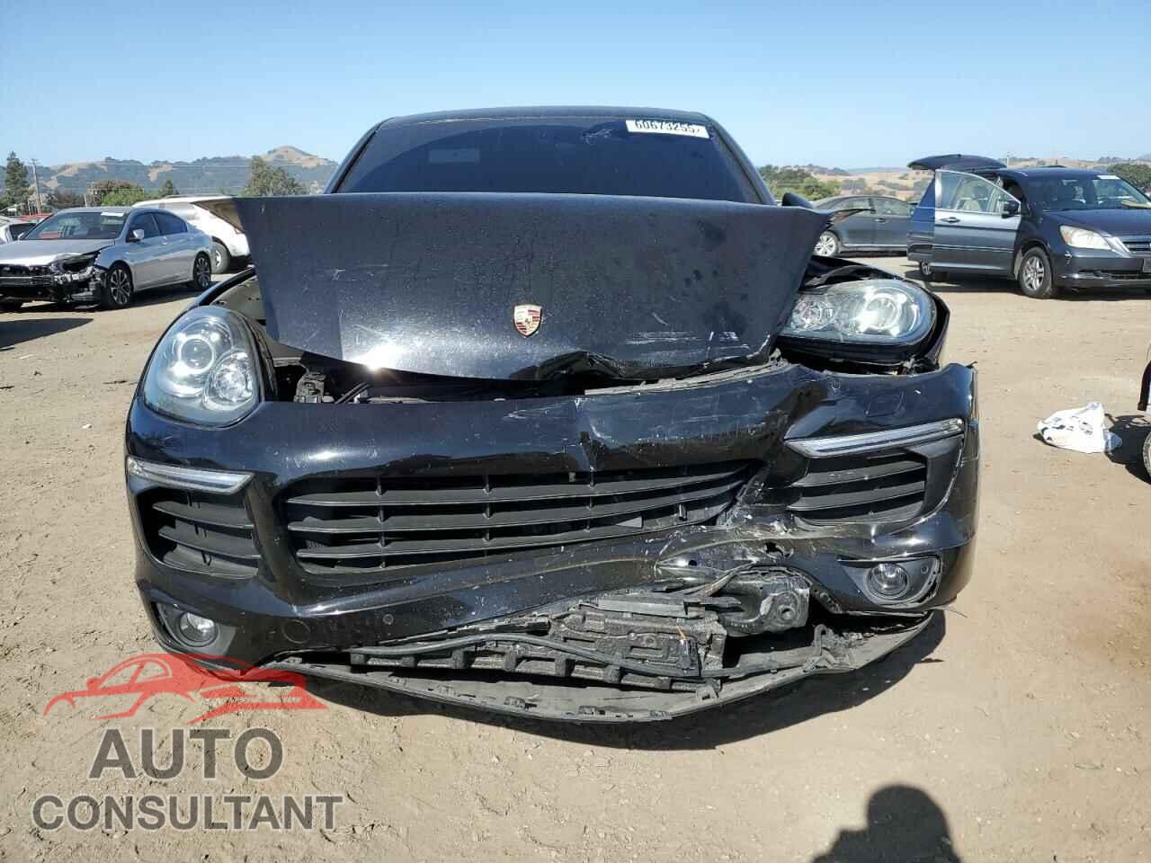 PORSCHE CAYENNE 2017 - WP1AA2A25HKA89656