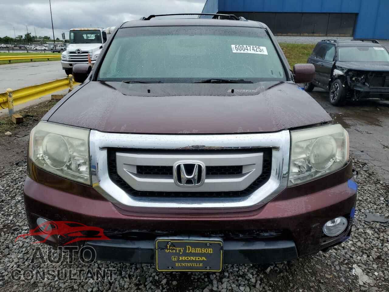 HONDA PILOT 2011 - 5FNYF3H94BB039121