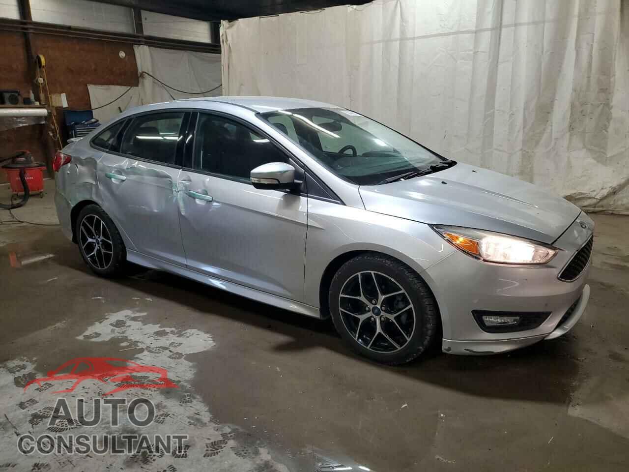 FORD FOCUS 2016 - 1FADP3F25GL219154