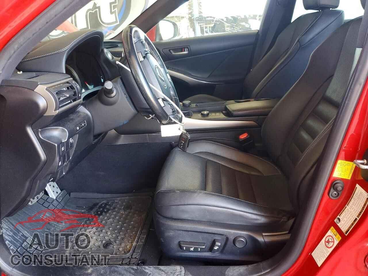 LEXUS IS 2017 - JTHBA1D21H5056890