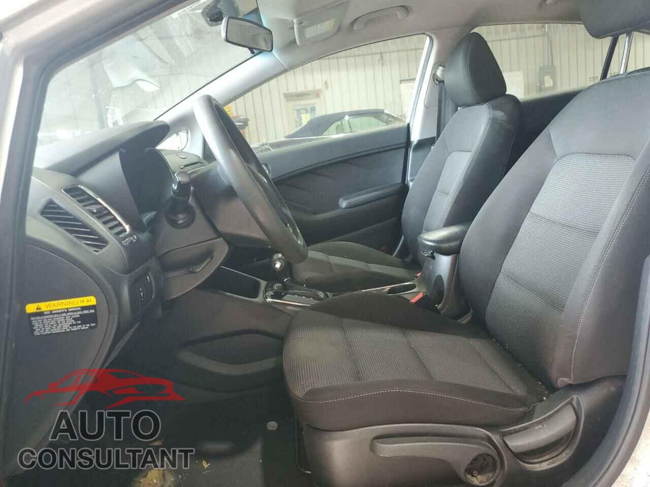 KIA FORTE 2017 - 3KPFK4A76HE099238