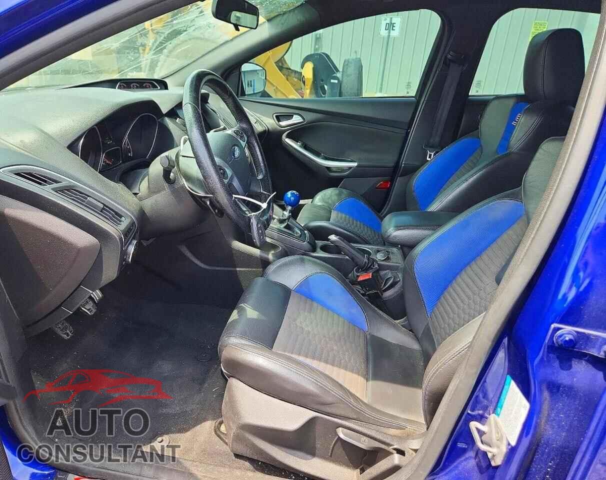 FORD FOCUS 2014 - 1FADP3L90EL166572
