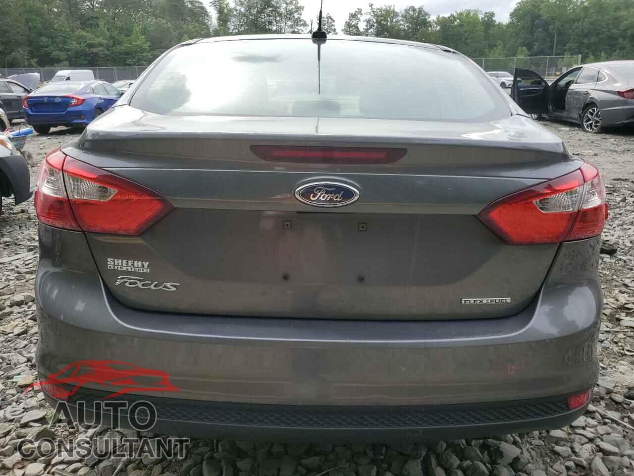 FORD FOCUS 2013 - 1FADP3E25DL260266