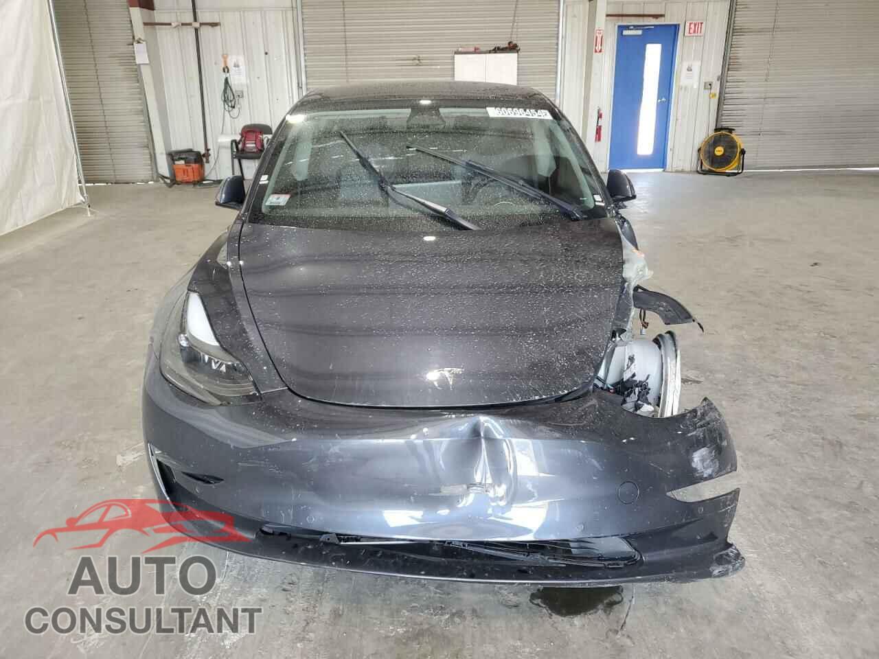 TESLA MODEL 3 2022 - 5YJ3E1EA0NF290710