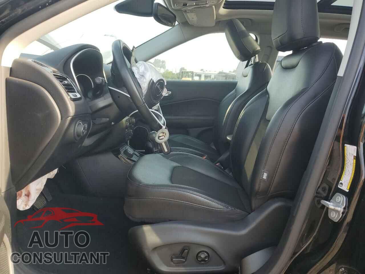 JEEP COMPASS 2020 - 3C4NJDBB5LT245408