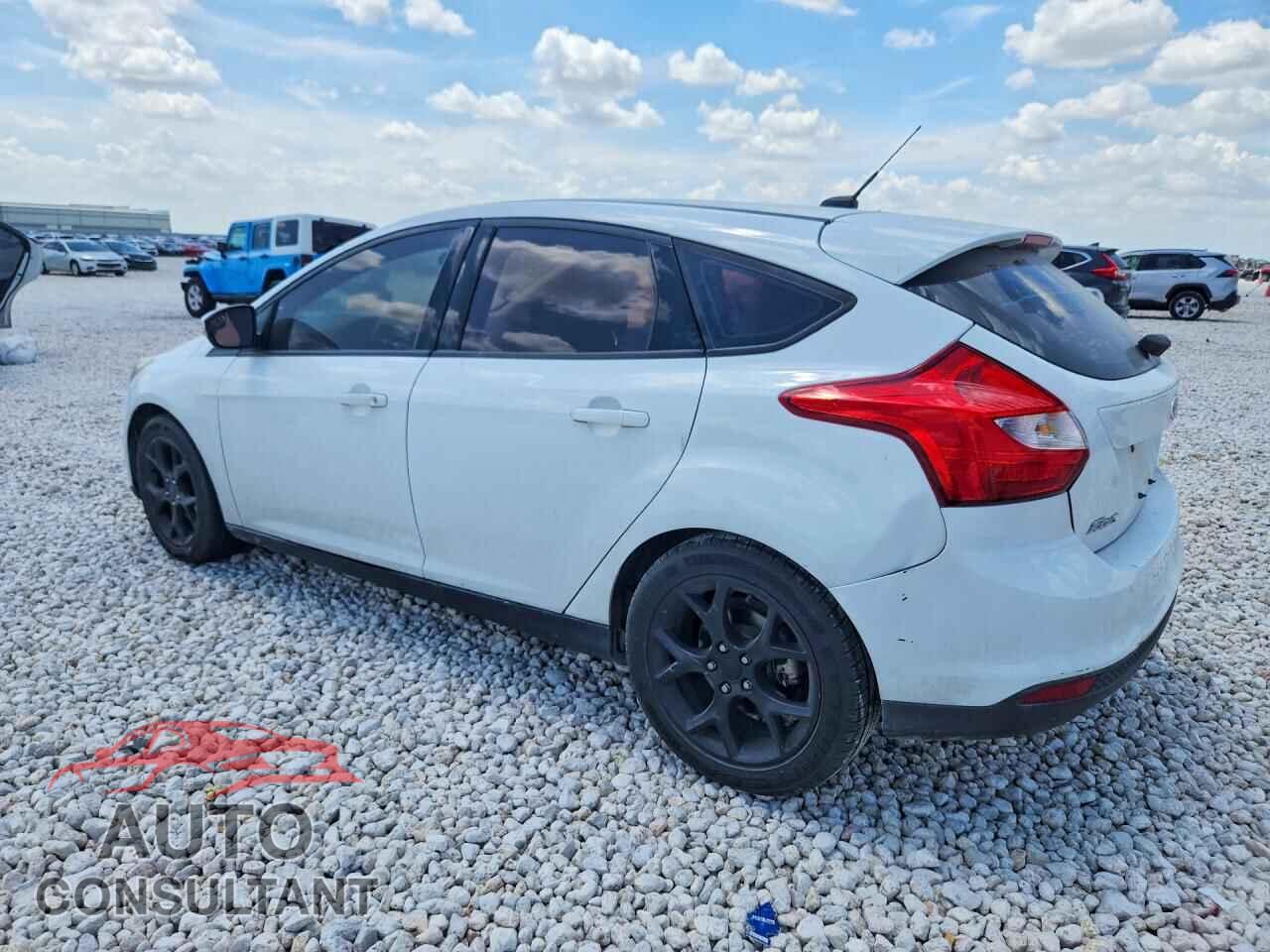 FORD FOCUS 2014 - 1FADP3K20EL207724