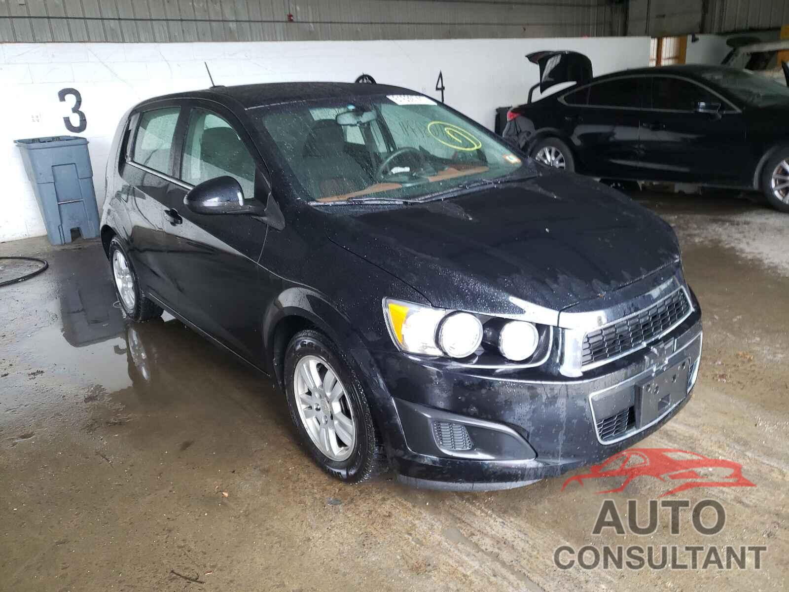 CHEVROLET SONIC 2016 - 1G1JC6SGXG4133577