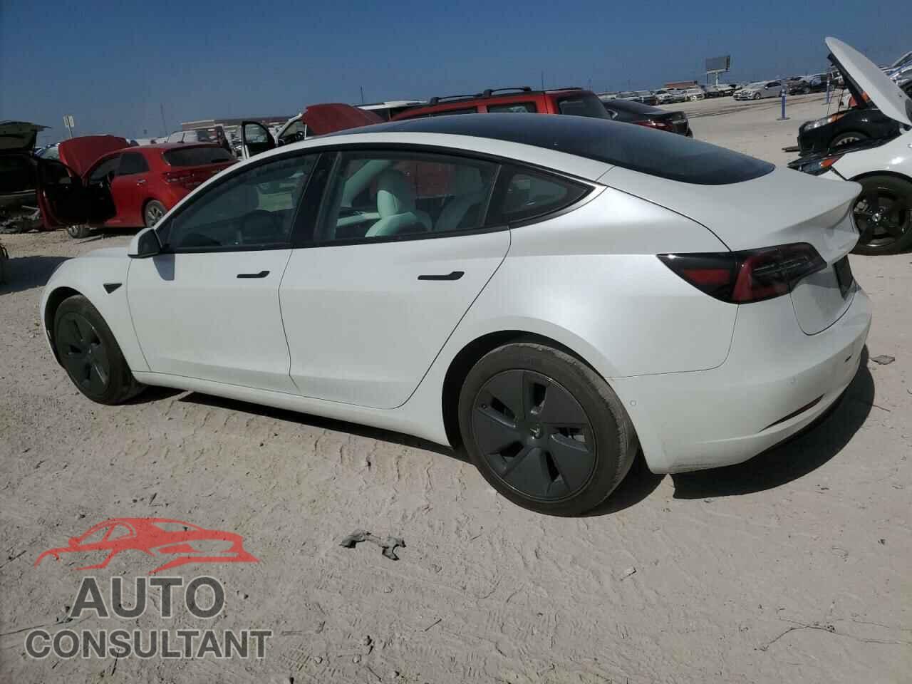 TESLA MODEL 3 2021 - 5YJ3E1EB5MF060457