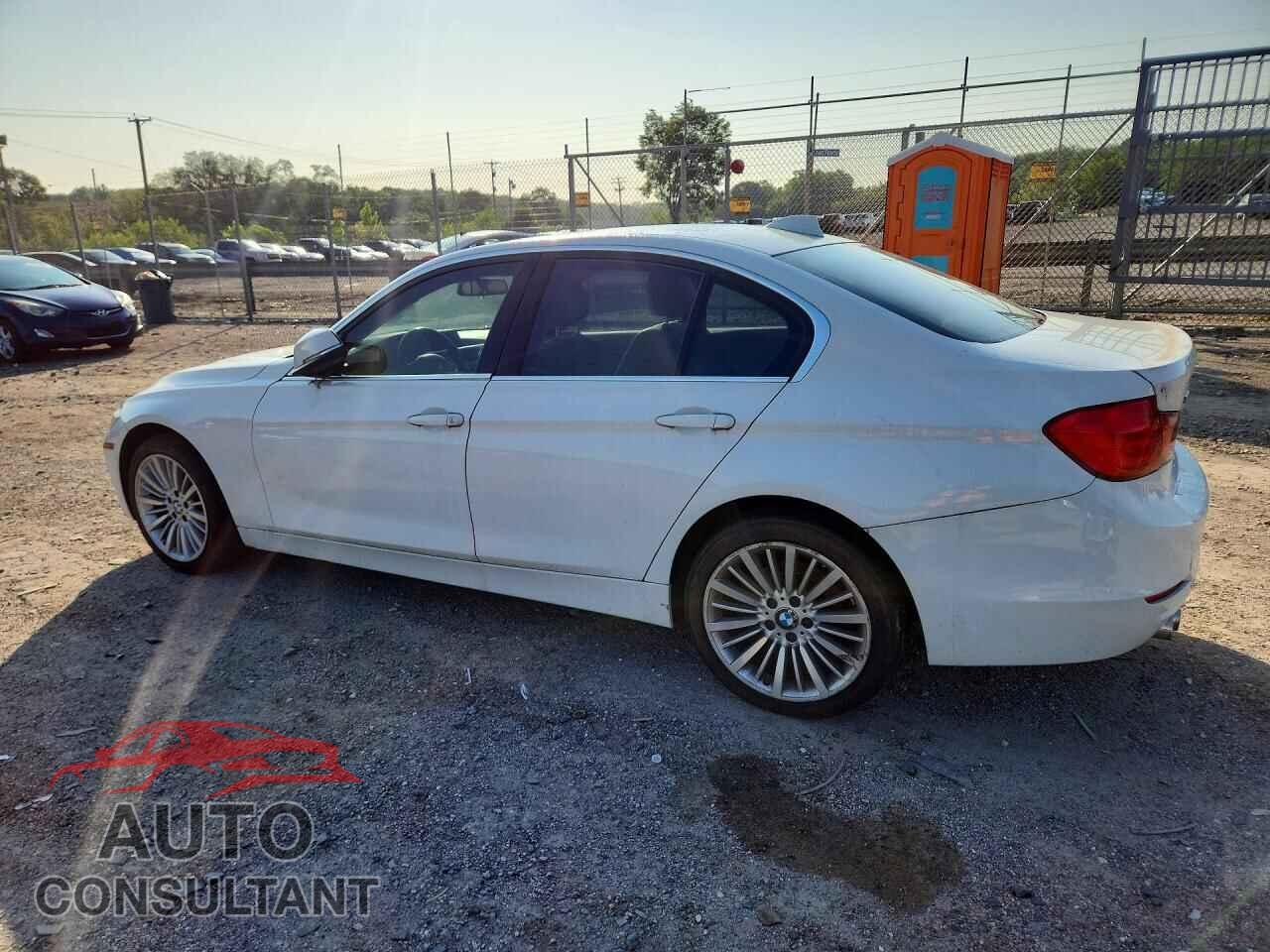 BMW 3 SERIES 2013 - WBA3B3C54DF533016