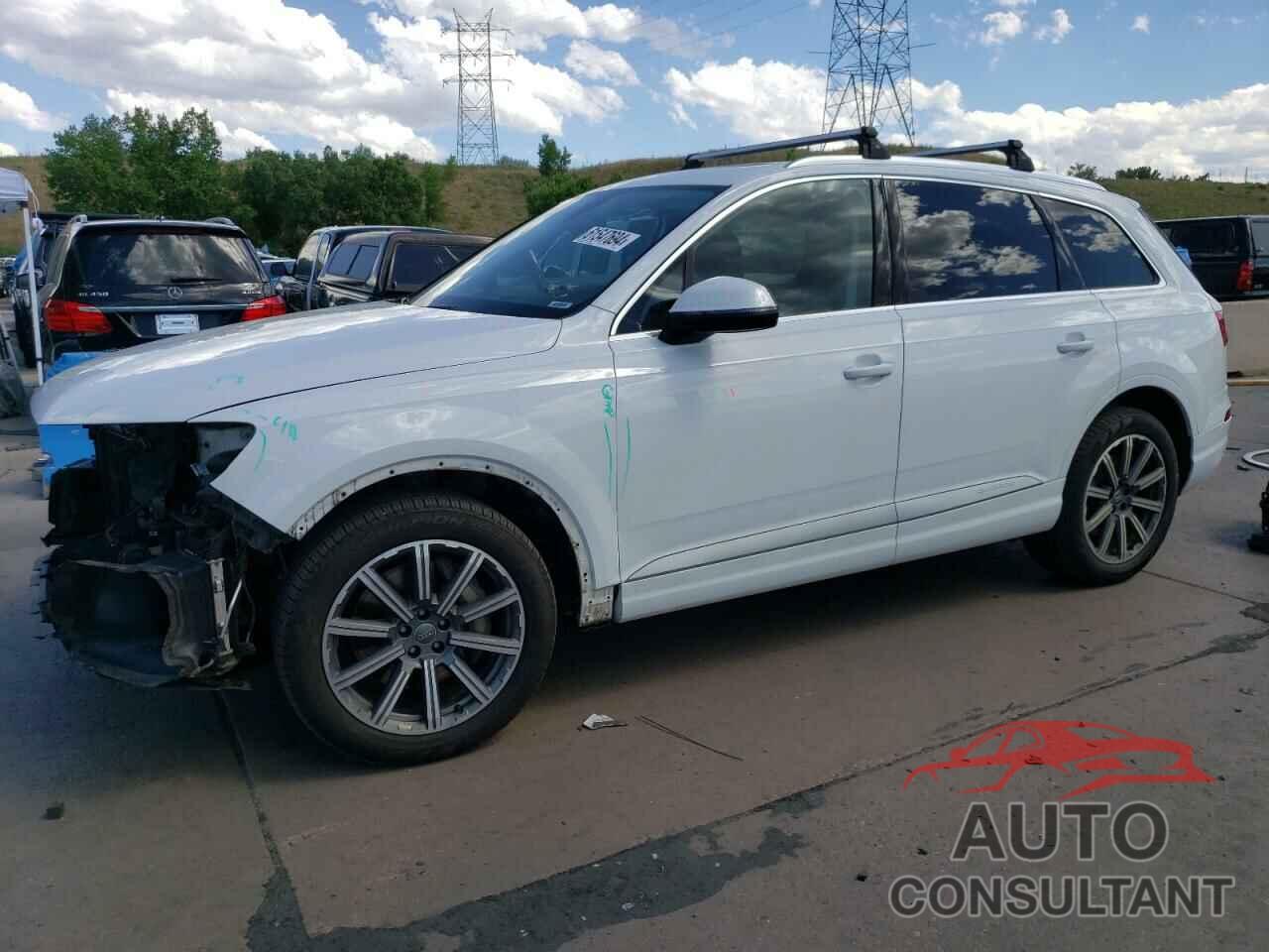 AUDI Q7 2018 - WA1LAAF72JD046793