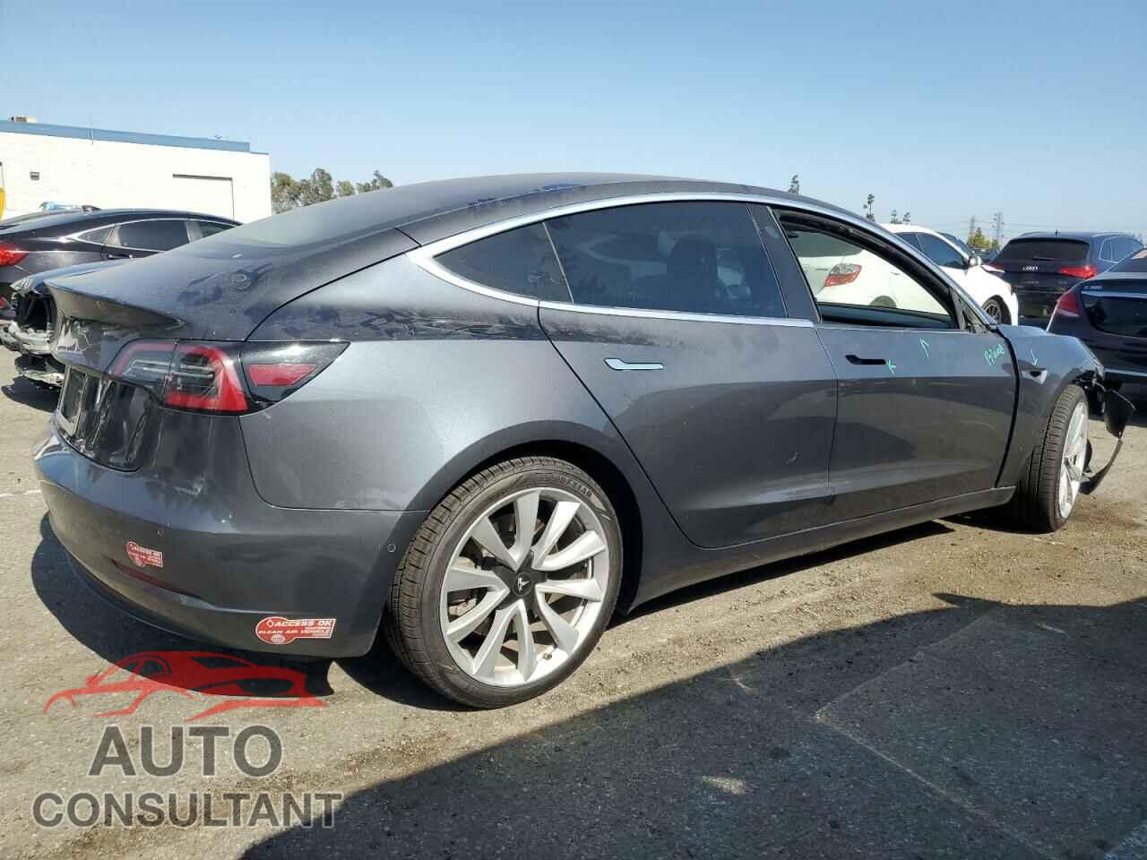 TESLA MODEL 3 2018 - 5YJ3E1EA4JF042664