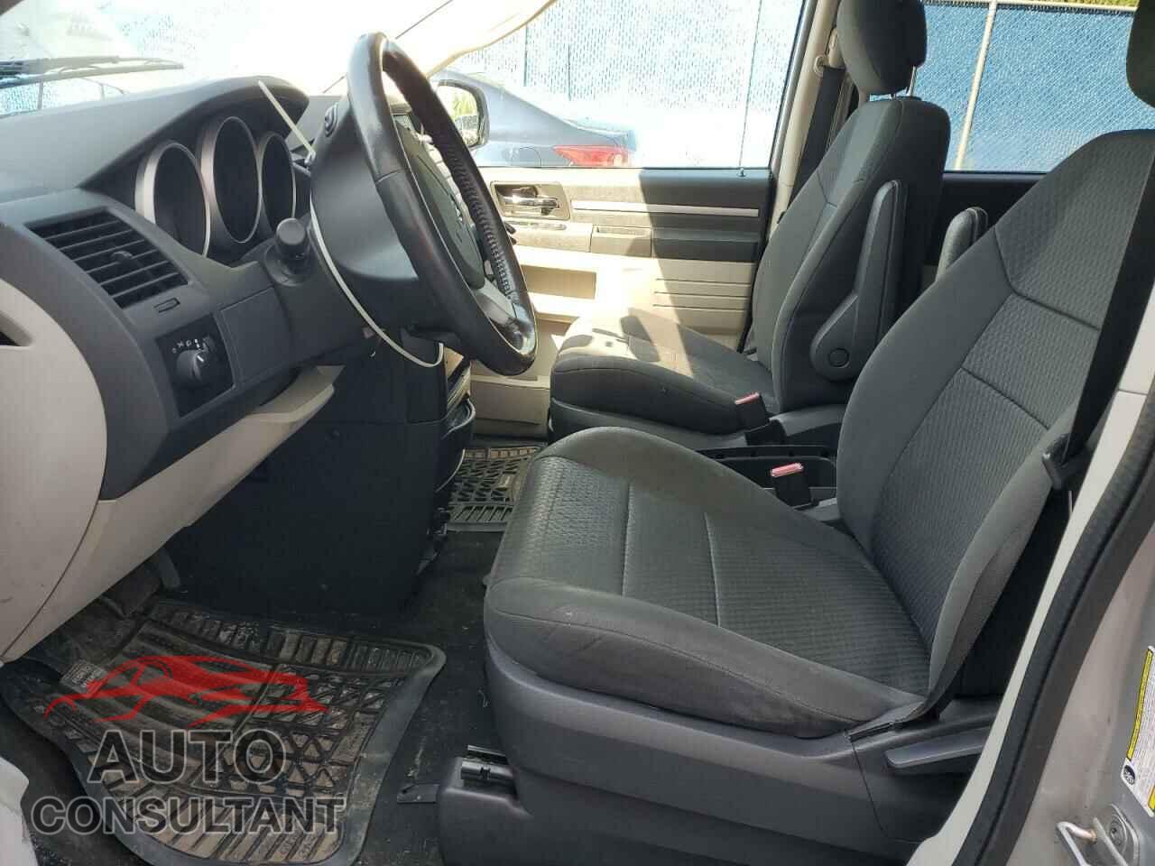 DODGE CARAVAN 2010 - 2D4RN4DE5AR472856