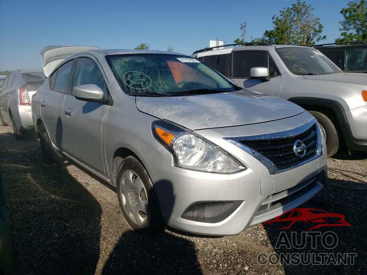 NISSAN VERSA 2017 - 3N1CN7AP7HL847893