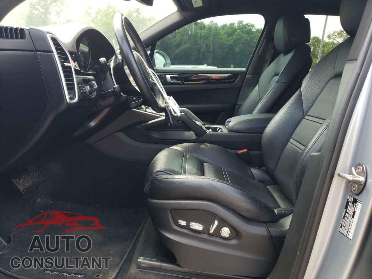 PORSCHE CAYENNE 2020 - WP1AA2AY5LDA09886