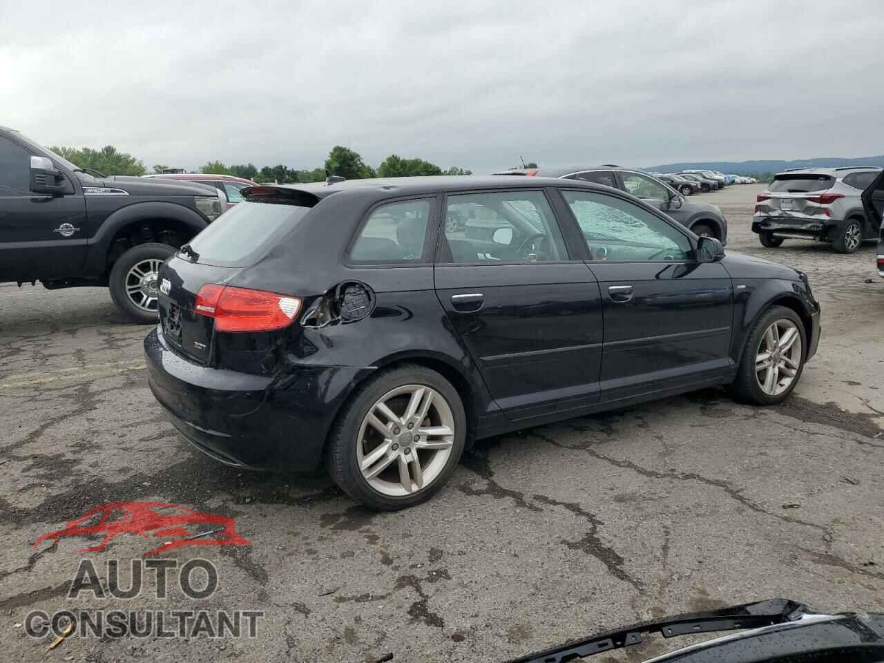 AUDI A3 2011 - WAUPFAFM1BA063132