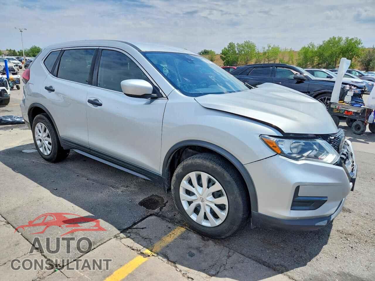 NISSAN ROGUE 2019 - 5N1AT2MV8KC832809