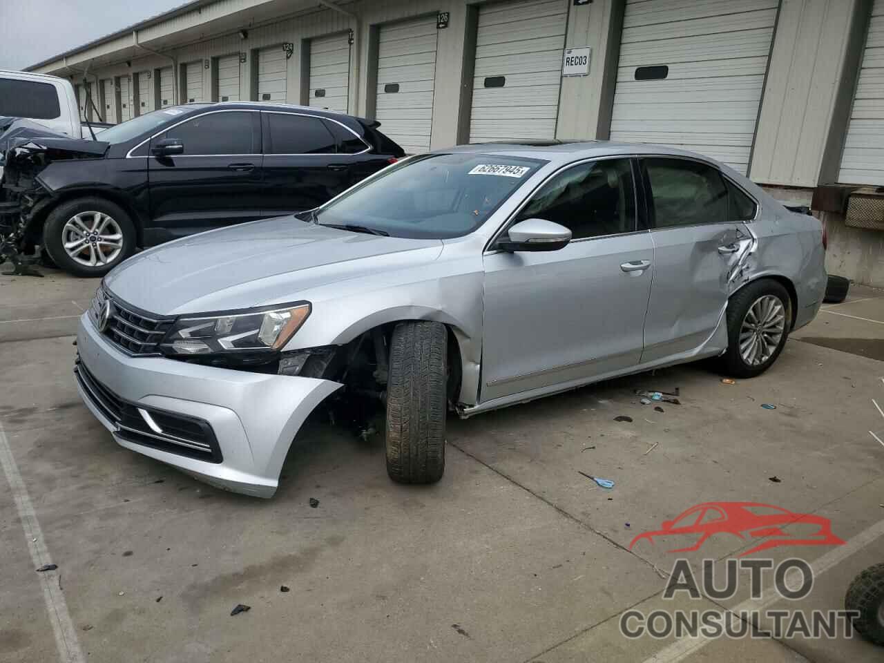 VOLKSWAGEN PASSAT 2017 - 1VWBT7A30HC012416