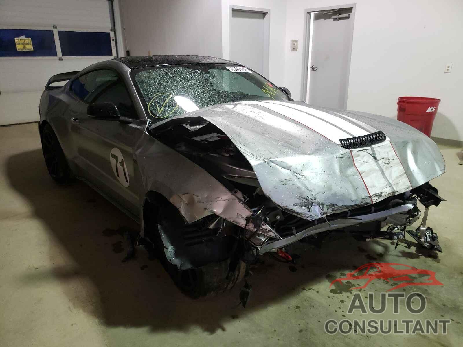 FORD MUSTANG 2020 - 1FA6P8JZ9L5550263