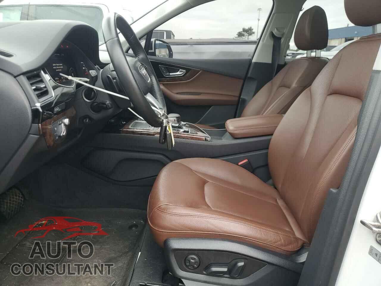 AUDI Q7 2018 - WA1VAAF77JD023258
