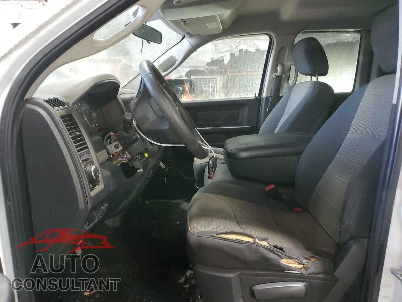 DODGE RAM 1500 2012 - 1C6RD7FT8CS283088