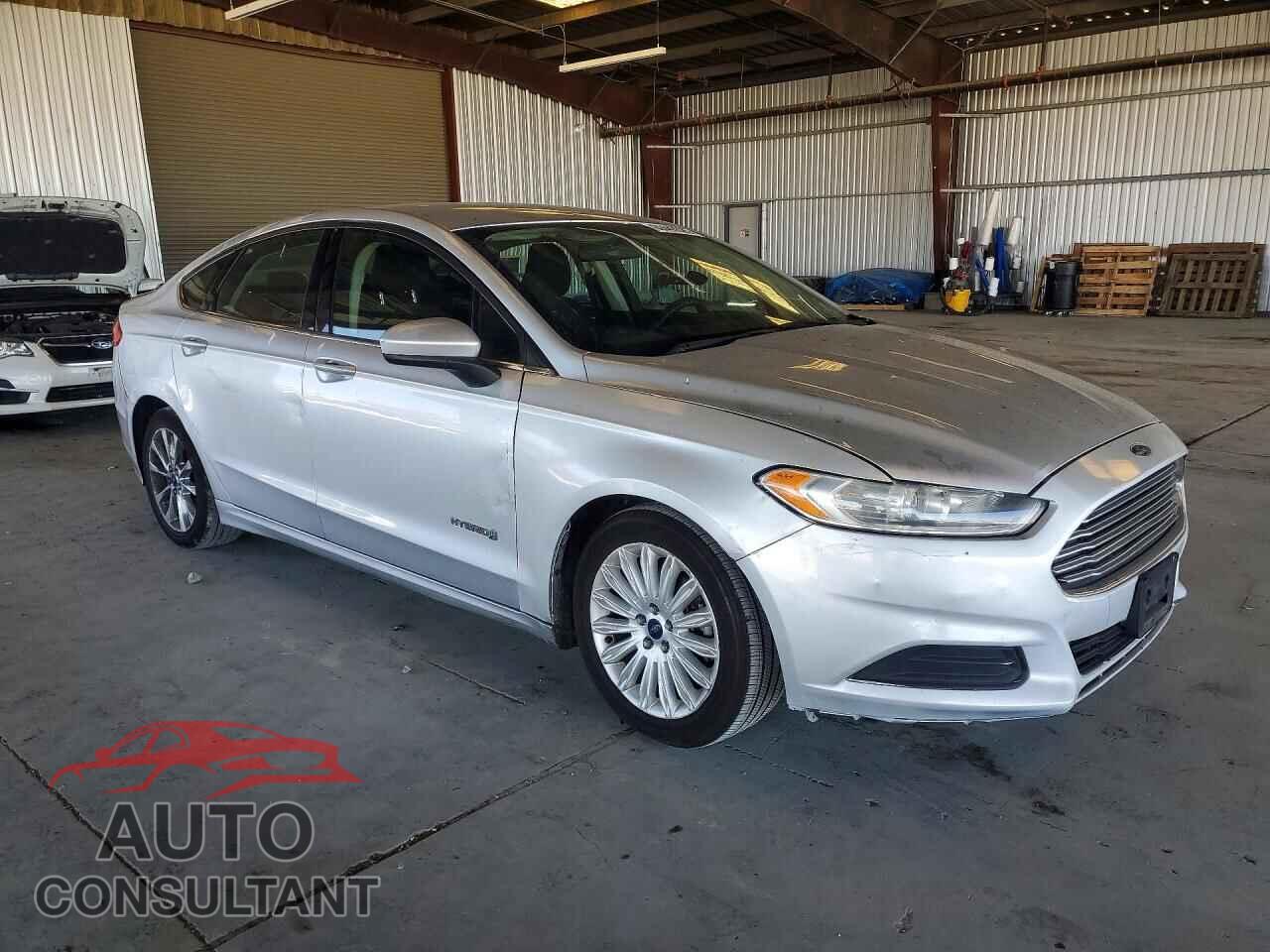 FORD FUSION 2017 - 3FA6P0LU4HR266286