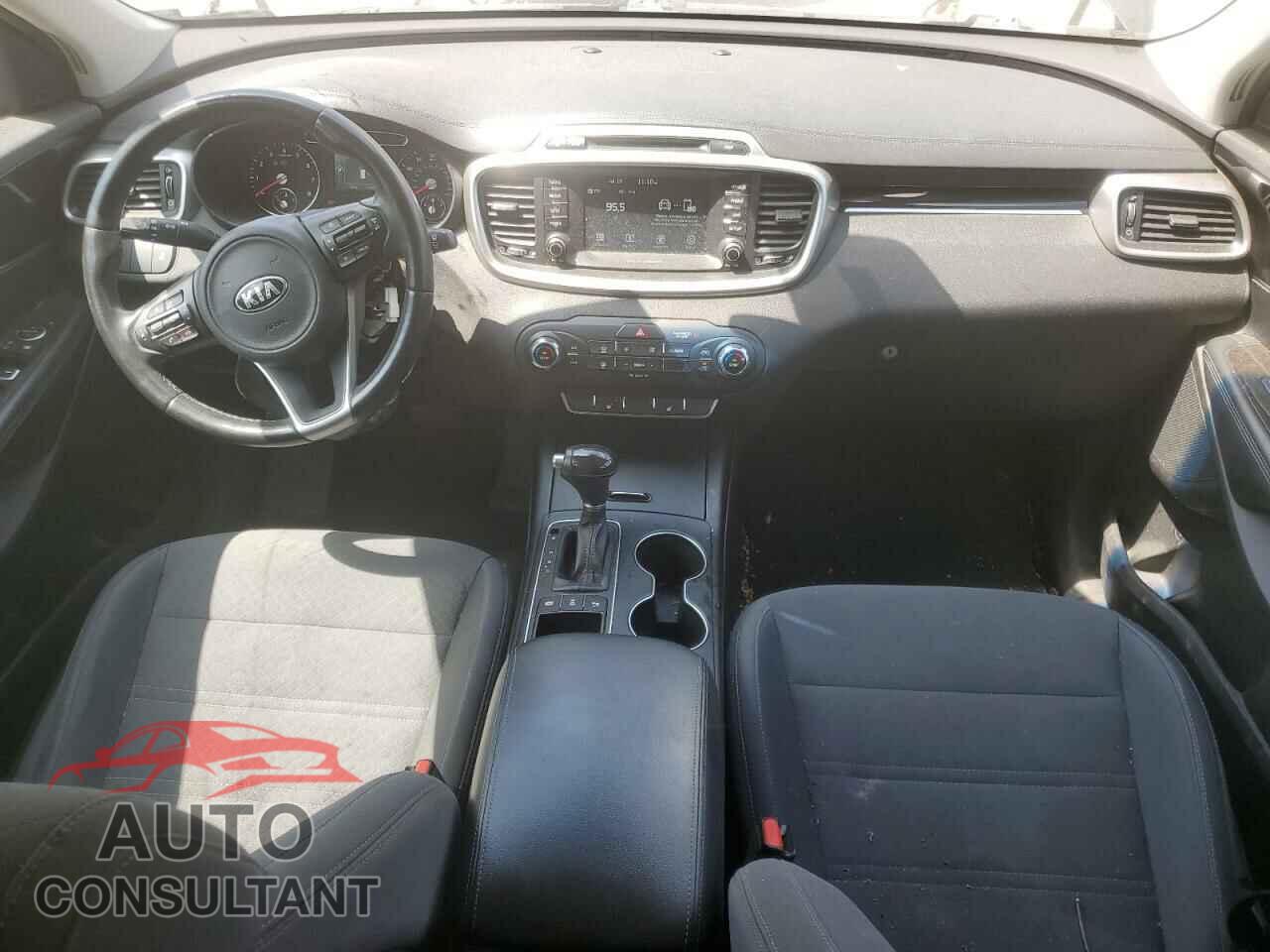 KIA SORENTO 2018 - 5XYPGDA31JG426110