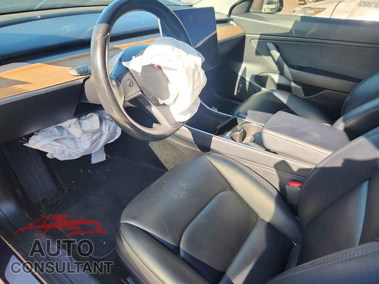 TESLA MODEL 3 2018 - 5YJ3E1EA9JF102597