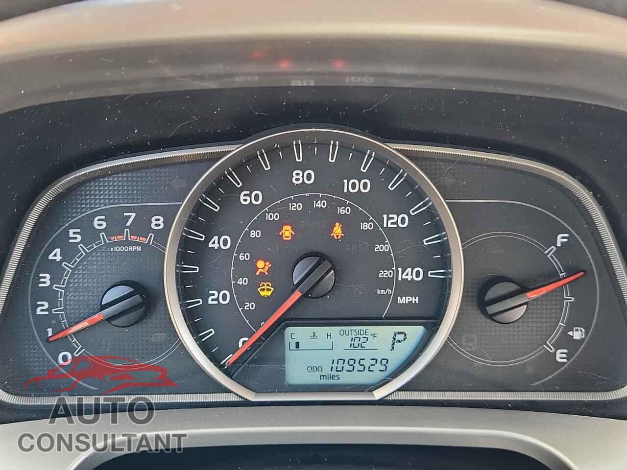 TOYOTA RAV4 2014 - JTMRFREV3ED067643