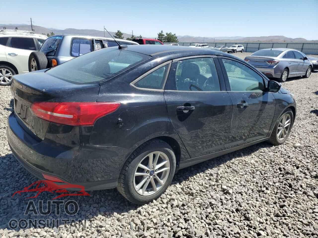 FORD FOCUS 2018 - 1FADP3F23JL218155