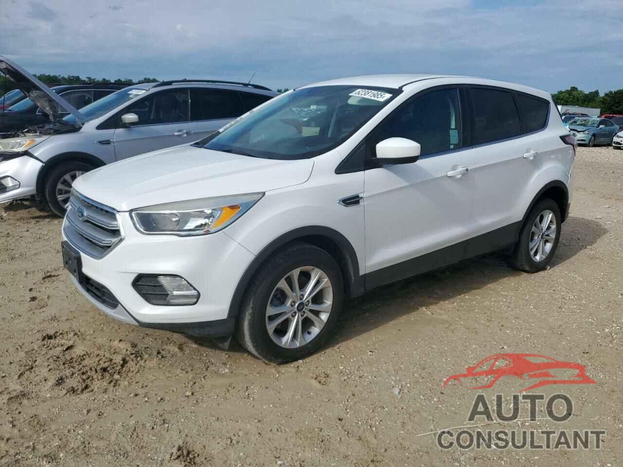 FORD ESCAPE 2017 - 1FMCU9GD8HUE49781
