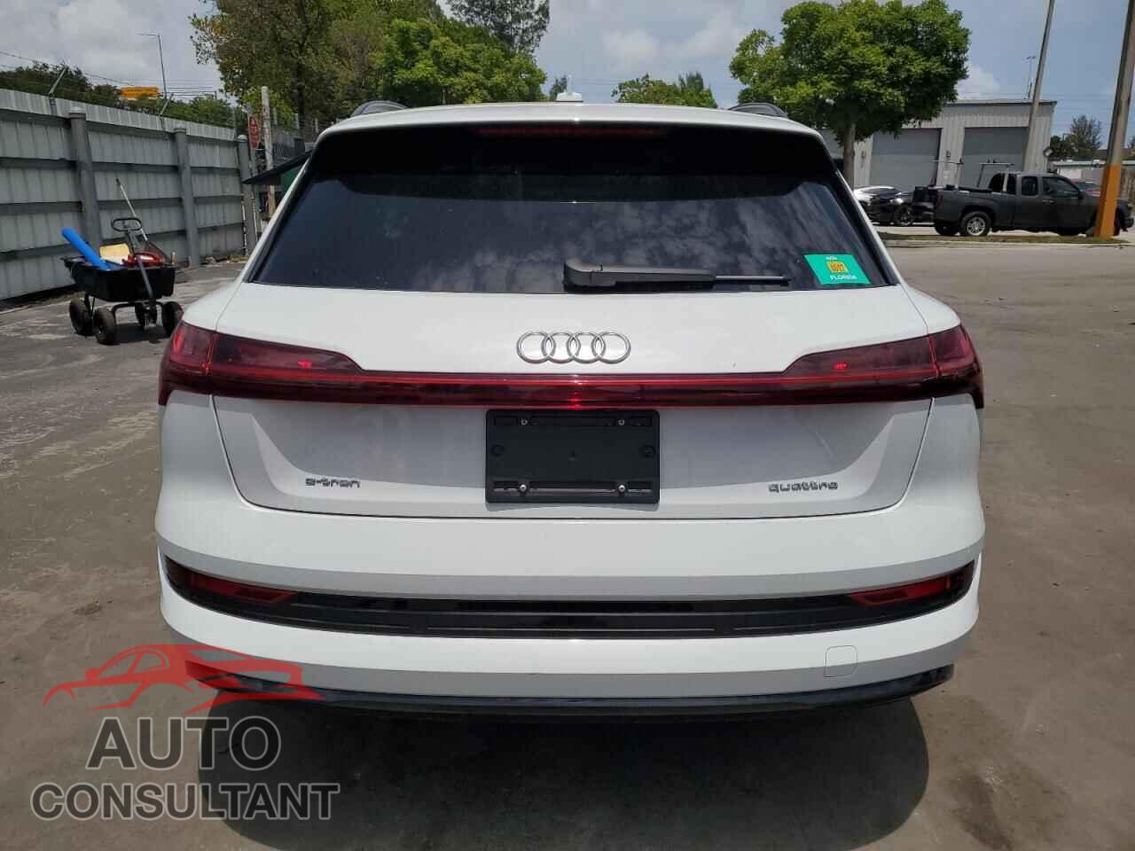 AUDI E-TRON 2021 - WA1AAAGE2MB012681
