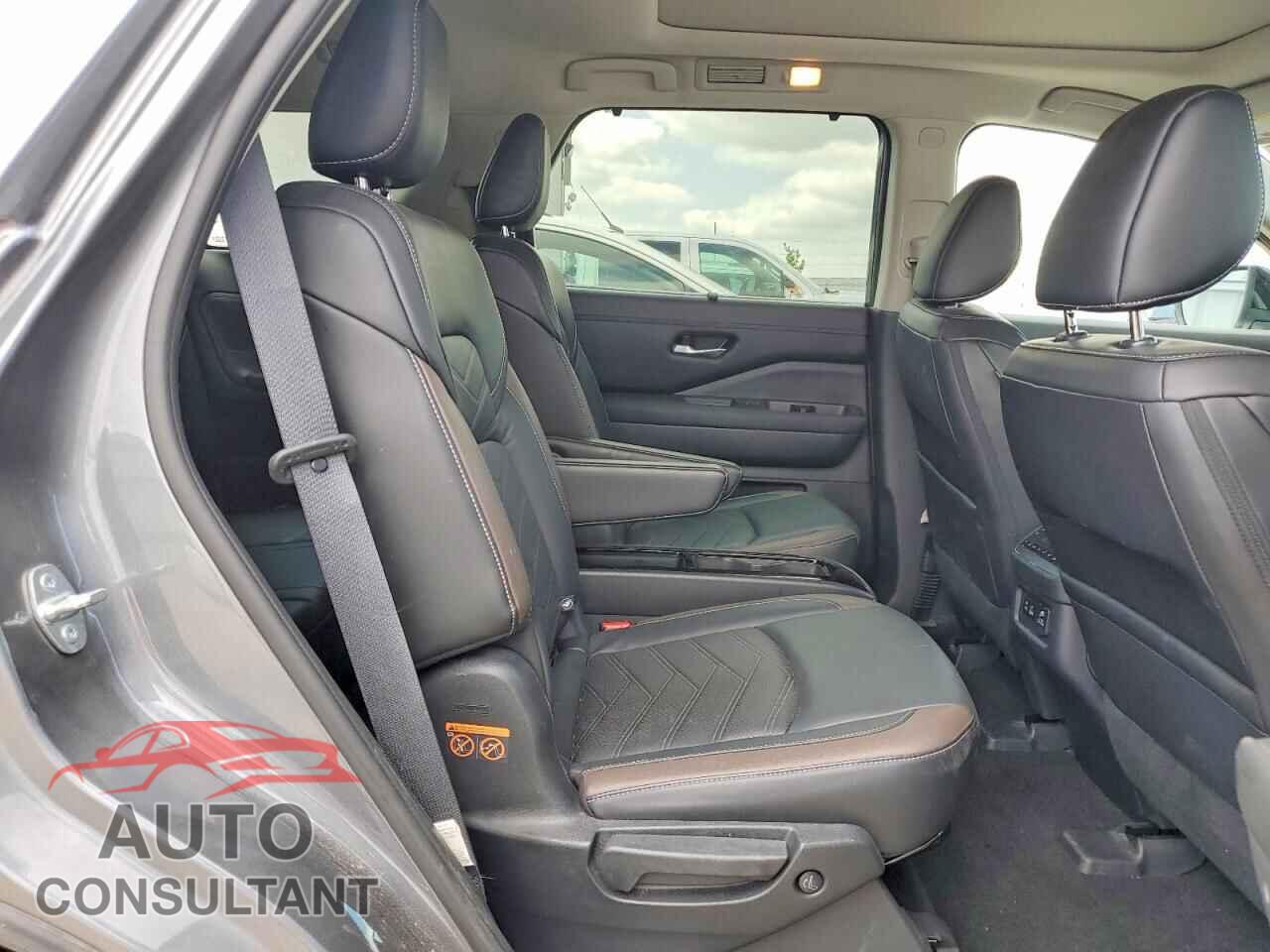 NISSAN PATHFINDER 2023 - 5N1DR3DK0PC223700