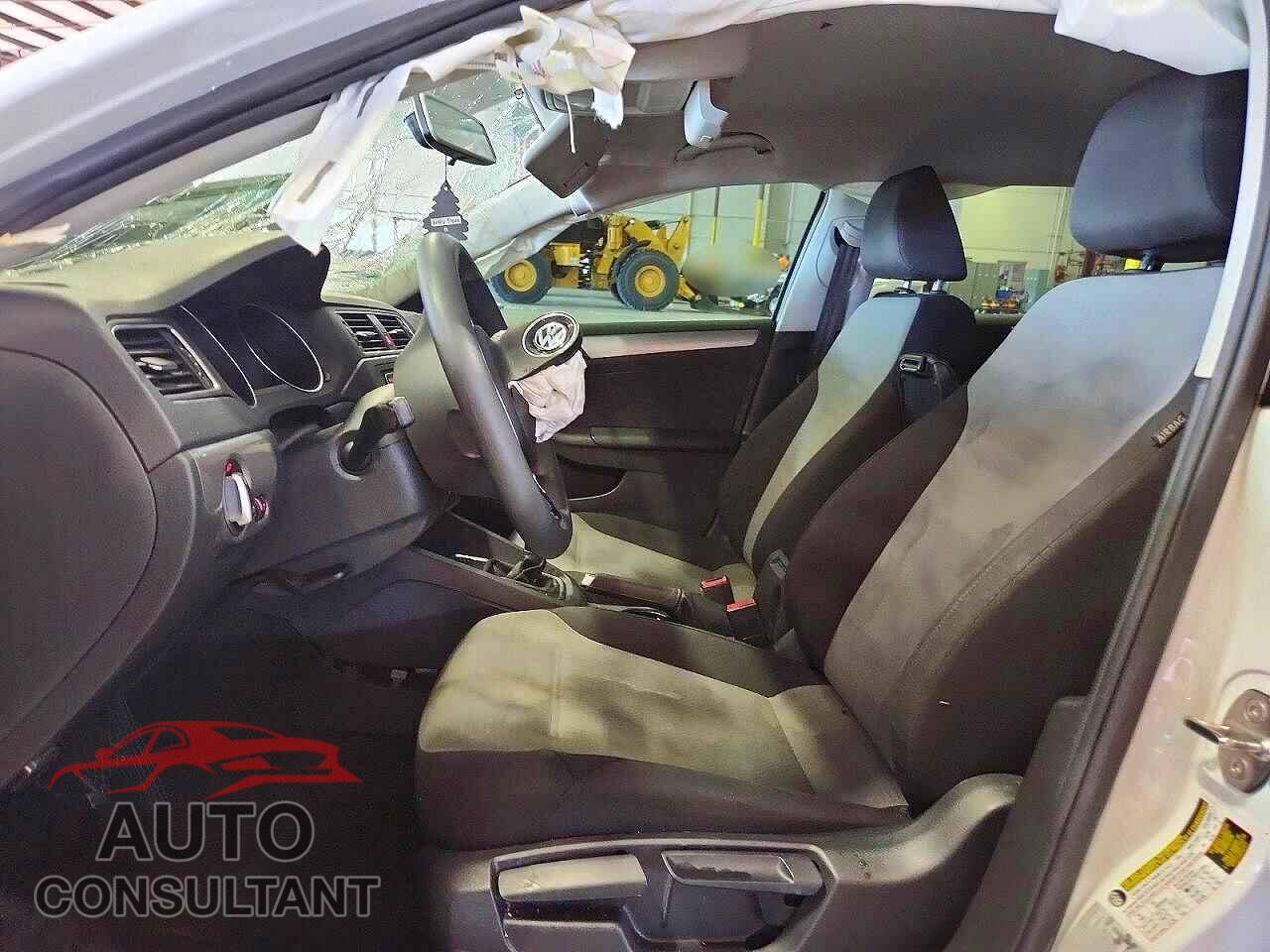 VOLKSWAGEN JETTA 2017 - 3VW2B7AJ7HM364022