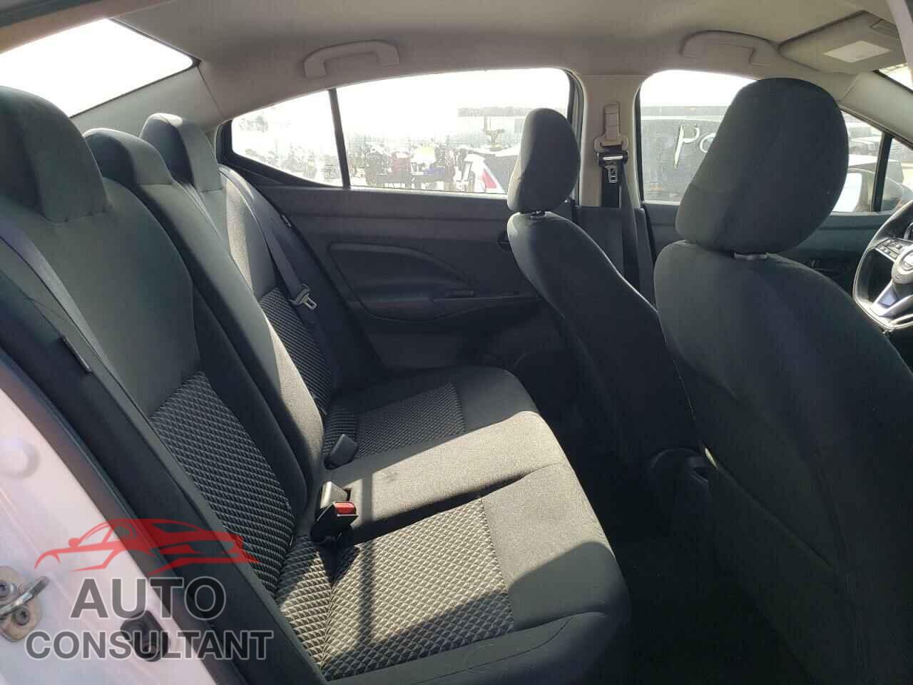 NISSAN VERSA 2020 - 3N1CN8DV7LL825255