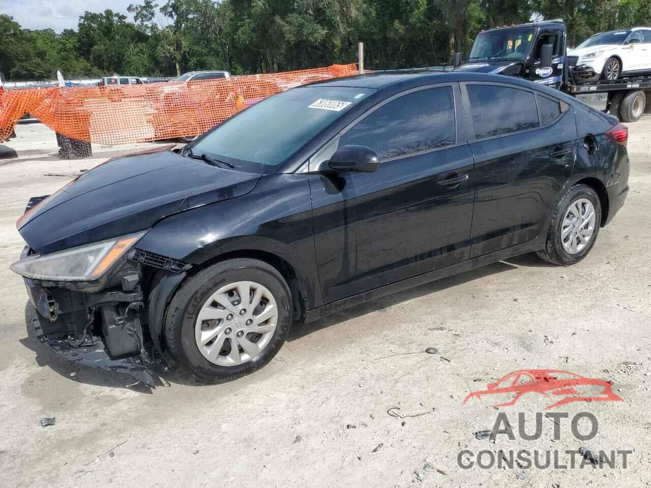 HYUNDAI ELANTRA 2019 - KMHD74LFXKU841402