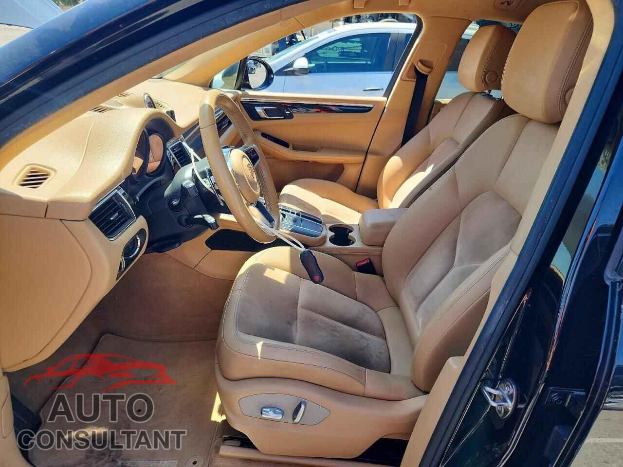PORSCHE MACAN 2017 - WP1AA2A53HLB01551