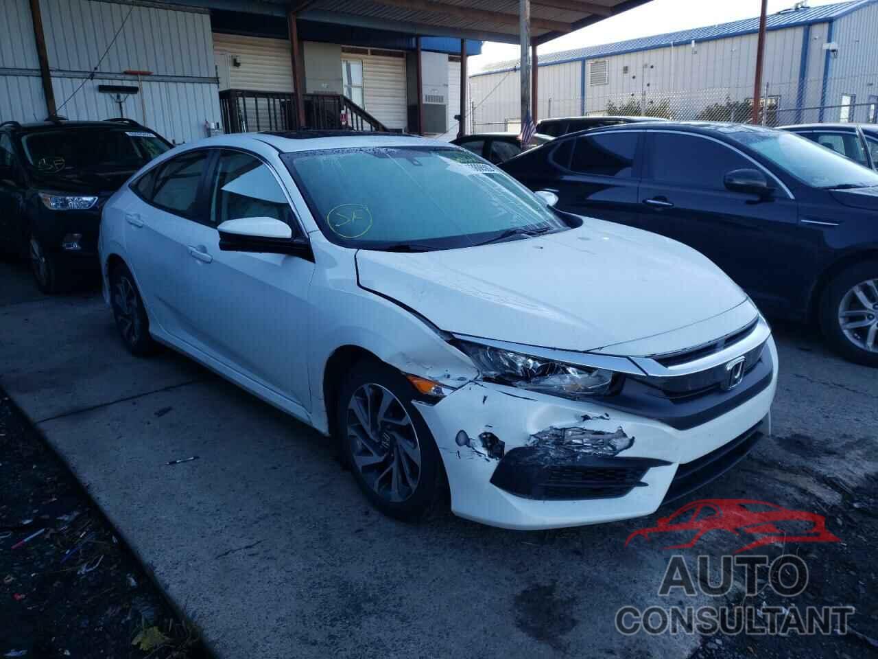 HONDA CIVIC 2018 - 2HGFC2F77JH533401