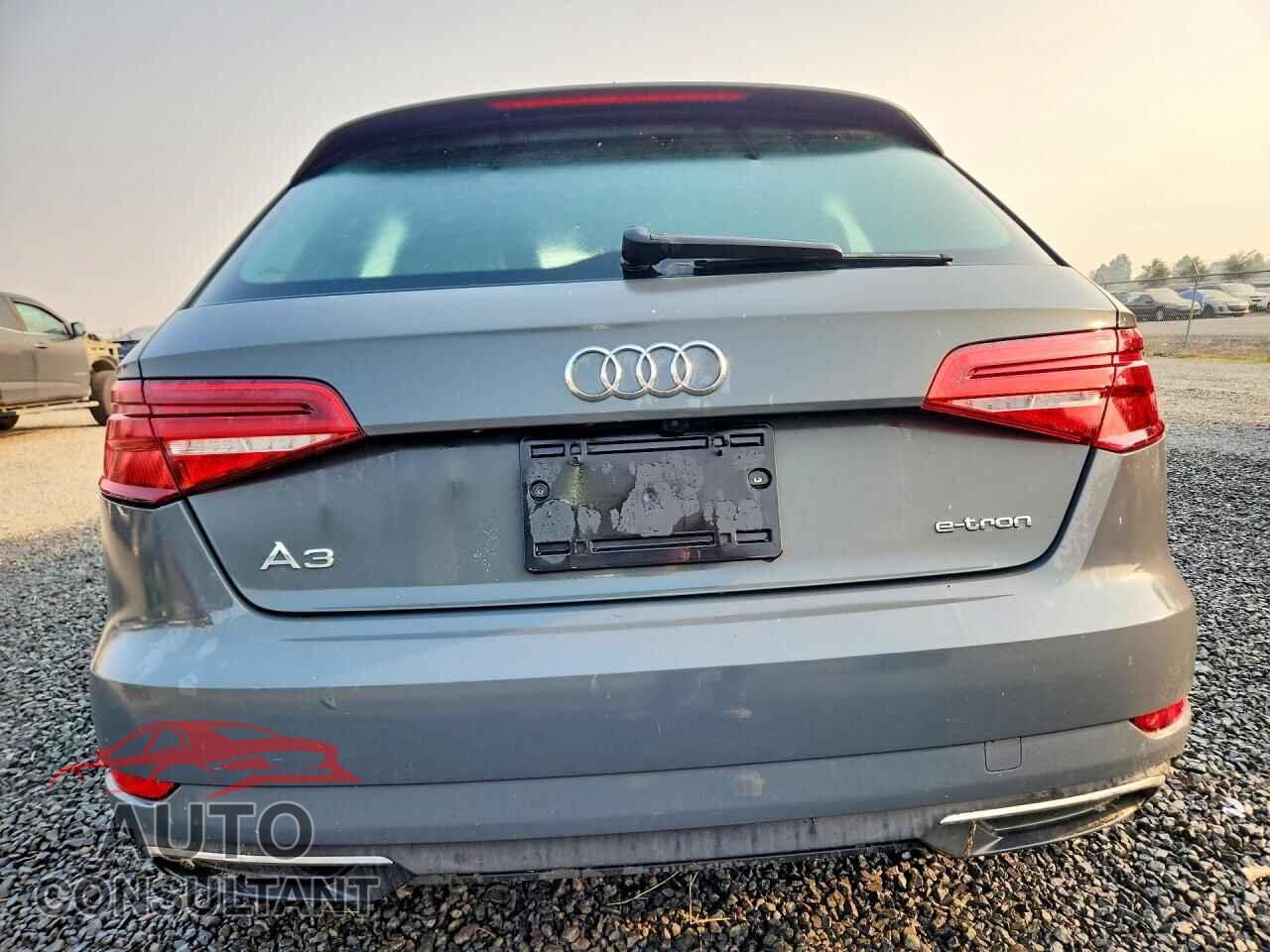 AUDI A3 2017 - WAUUPBFF8HA042066