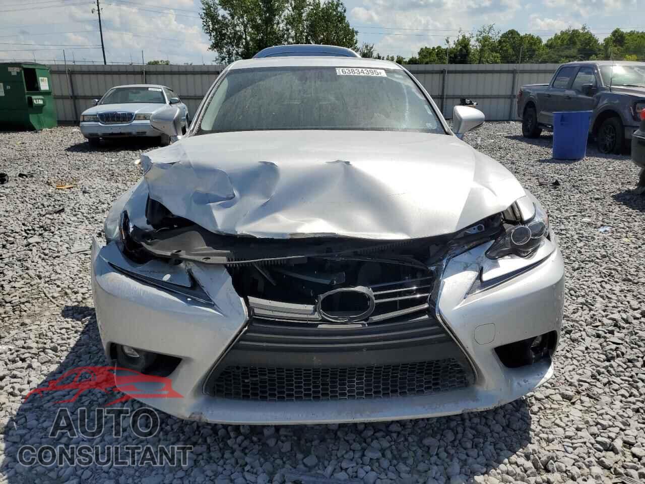 LEXUS IS 2016 - JTHBA1D20G5020171